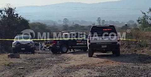 Hallan cuerpo con impactos de bala cerca de las vías del tren en Morelia
