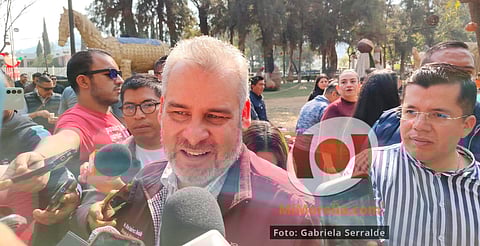 Gobernador afirma que habrá diálogo con Tafolla una vez que regrese de EU