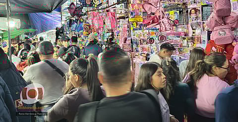 ¡Ni un alfiler más! Abarrotan Reyes Magos “El Audi”