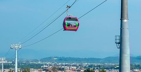 Primeras 40 cabinas del teleférico de Uruapan iniciarán pruebas