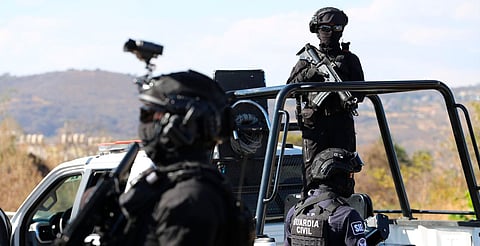 Con aval de Sedena, policías usarán armas de alto calibre contra el crimen en Michoacán