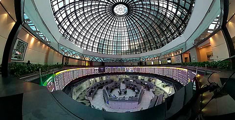 Bolsa mexicana cierra la semana con ganancia pese a caída del viernes