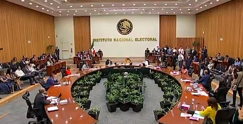 INE aclara que cámaras con IA no vigilarán a consejeros ni a reporteros
