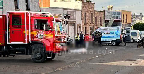 Identifican a mujer fallecida tras choque contra camión en Morelia; su hijo y esposo, con lesiones mínimas