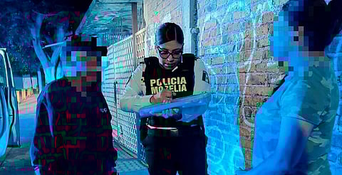 Policía de Morelia ayuda a adulto mayor desorientado en Chiquimitío