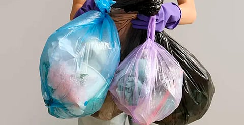 ¿Cuál es la mejor bolsa para tu basura? Ponen a prueba 17 marcas