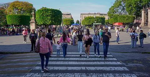 Este lunes Morelia amanece con cielo medio nublado y posible lluvia