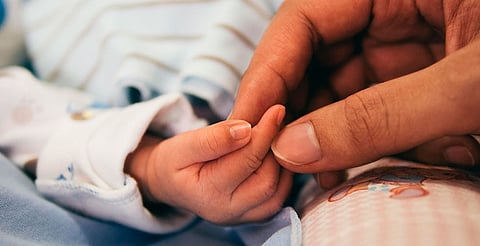 Primero mamá, luego papá; así cambia la ley de apellidos en México