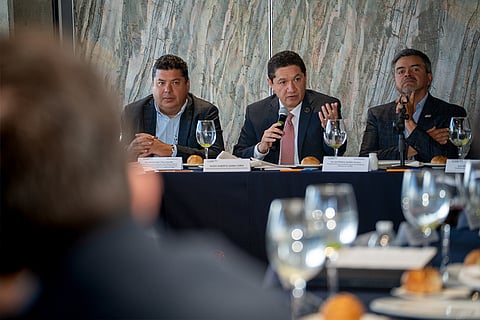 Hugo Gama dialoga con sector empresarial sobre certeza jurídica y modernización del Poder Judicial