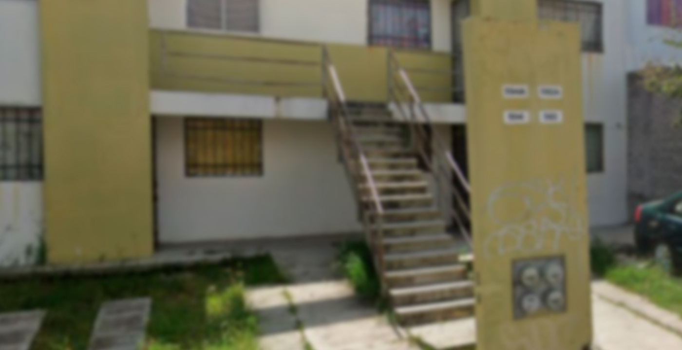 Hallan granada de gas en maceta afuera de casa en Hacienda del Sol