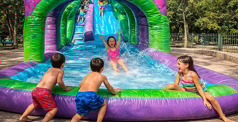 ¡Diversión con agua en el Zoo de Morelia! Llegan inflables semicuáticos esta Semana Santa