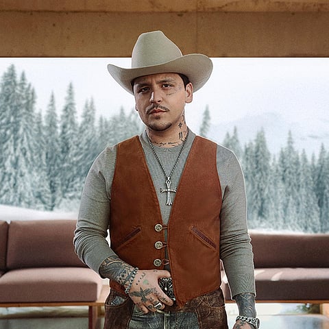 “Solo soy dueño de mi voz”: Nodal enfrenta batalla legal en contra de su papá