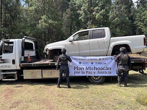 Golpe a grupo delictivo: aseguran vehículos robados en Michoacán