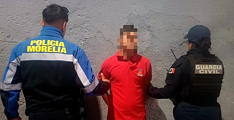 Cae en Morelia presunto ladrón de OXXO; tenía orden de aprehensión vigente