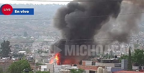 Se registra fuerte incendio esta tarde en domicilio de Morelia