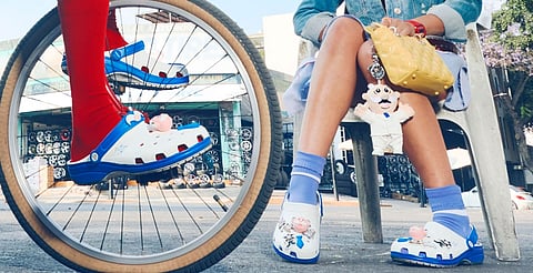 Incluye diseño del Dr. Simi y Jibbitz personalizados