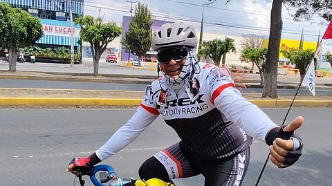 Rafael Zarco, “el ciclista de fe” que concientiza sobre el cáncer infantil