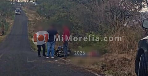 Pierde la vida motociclista en accidente en la Morelia-Chiquimitío; ya está identificado