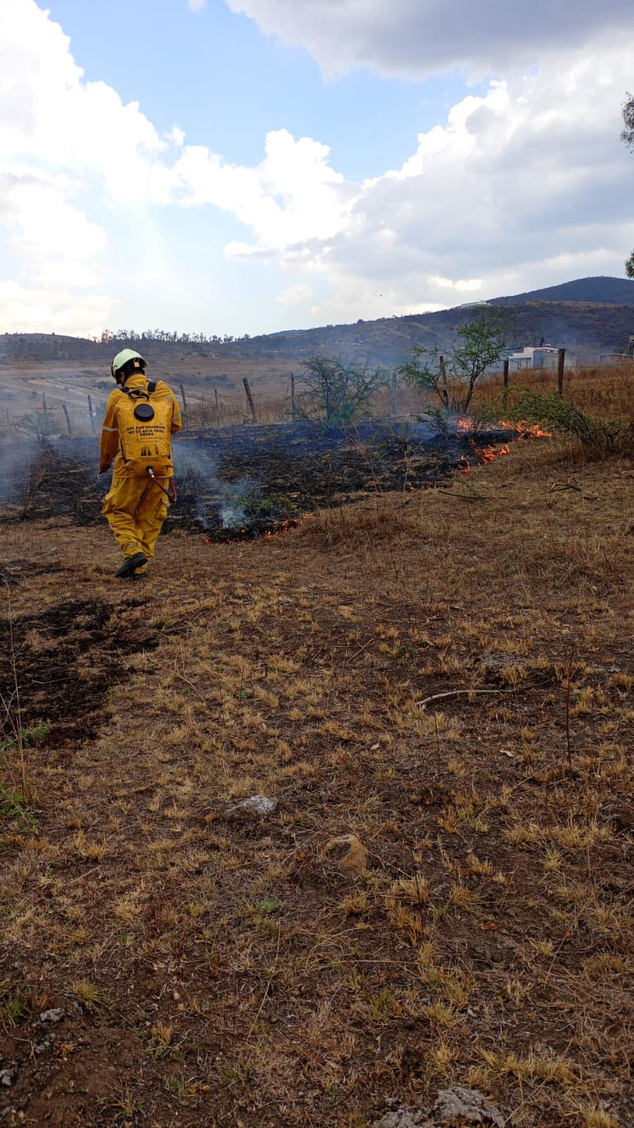 Aumentan incendios en Morelia por calor y estiaje