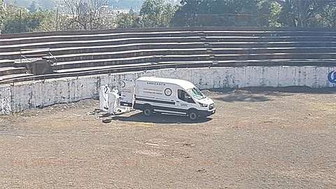 El lesionado fue auxiliado por vecinos de “Tiri” (Foto: RED 113)