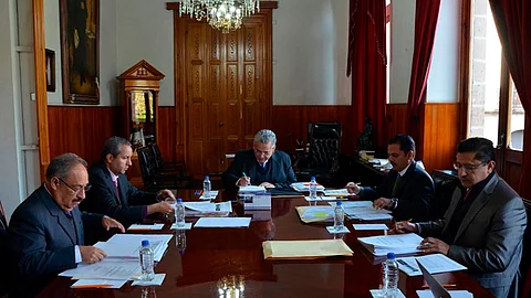 Se suprimieron en 100% los viáticos internacionales