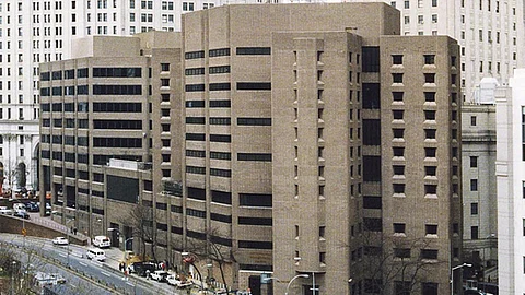 En el Metropolitan Correctional Center de Nueva York, también están recluidos allegados a Osama Bin Laden (Foto: www.bop.gov)