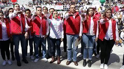 Asumió el liderazgo ante el dirigente nacional de la Red de Jóvenes por México, Pablo Angulo (Foto: ACG)