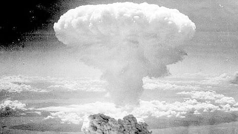 Se rindió homenaje al pueblo japonés, particularmente a los sobrevivientes de las bombas atómicas (Foto: @EfemerideDelDia)