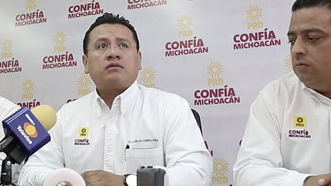 Torres Piña destacó que de cara al Cuarto Informe de Gobierno de Peña Nieto se verá manchado por los escándalos