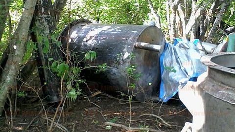 Las narcococinas estaban ocultas dentro de la vegetación para evitar su descubrimiento (Foto: RED 113)