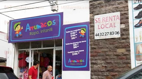 El negocio afectado está rotulado como “Arrumacos”, situado en el fraccionamiento Bosques Camelinas.