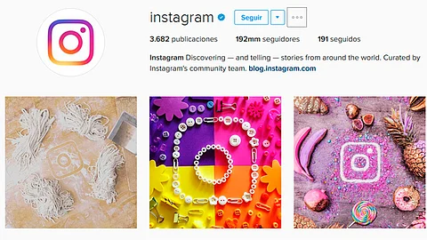 Seguidores: 192,290,694