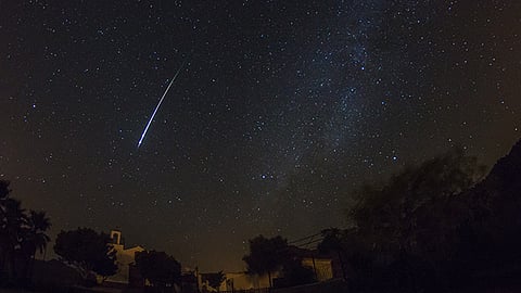 Esta noche disfruta de la increíble lluvia de estrellas del Cometa Halley