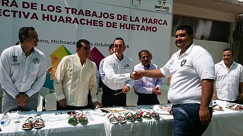 Nace la Marca Colectiva Huaraches de Huetamo