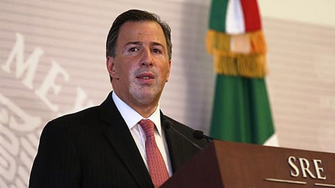 Meade Kuribreña declaró que ha estado trabajando muy de cerca con Agustín Cartstens, gobernador del Banco de México