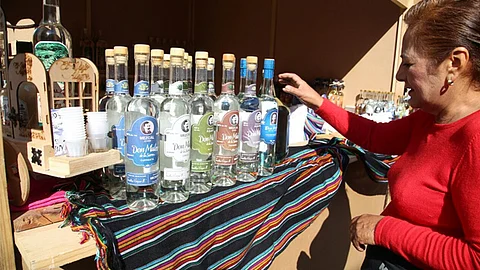 Se encuentran más de 100 stands, además de la venta de diferentes platillos (Foto: ACG)