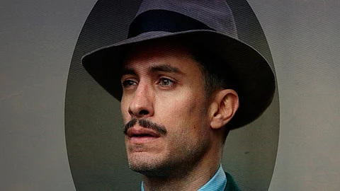 Gael García protagonista de la película "Neruda"
