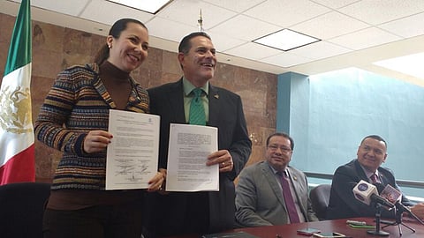 El convenio es una réplica del que se firmó en el mes de junio a nivel nacional