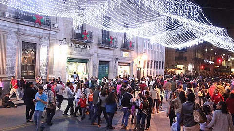Habrá piñatas, aguinaldos, antojitos mexicanos, villancicos y espectáculos de danza