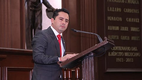 Diputado del PRI por el Distrito de Los Reyes, Roberto Maldonado Hinojosa