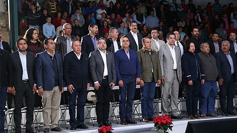 Aureoles Conejo asistió al primer informe de actividades del diputado federal Norberto Antonio Martínez