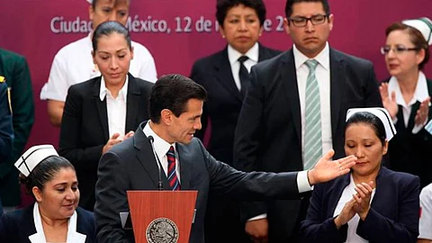 Encabezó la ceremonia por el Día Internacional de la Enfermería