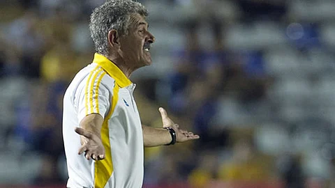 ‘Tuca’ fue suspendido dos duelos