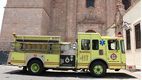 El hombre presentaba posible fractura de pierna y brazo