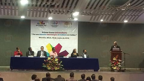 Este curso está orientado a futuros odontología que en breve estarán frente al paciente