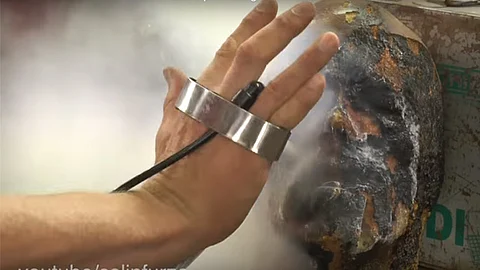El youtuber británico ya había creado las garras de Wolverine e igual emuló a Pyro (Foto: YouTube)
