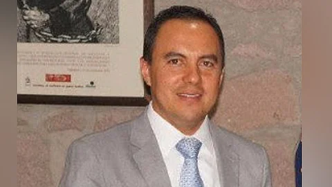 Contiene cuatro propuestas sobre la justificación y suficiencia financiera del proyecto