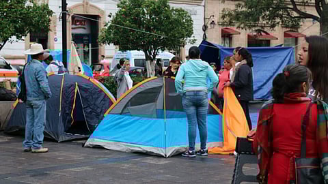 Se convocó a una rueda de prensa que se realizará alrededor de las 10:30 de la noche para anunciar la decisión