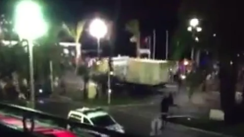 Francois Hollande, dijo en una conferencia de prensa que el ataque en Niza “tuvo carácter terrorista”