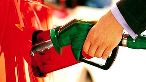 Se venderá a 16.02 pesos el litro en la ciudad (Foto de Archivo)